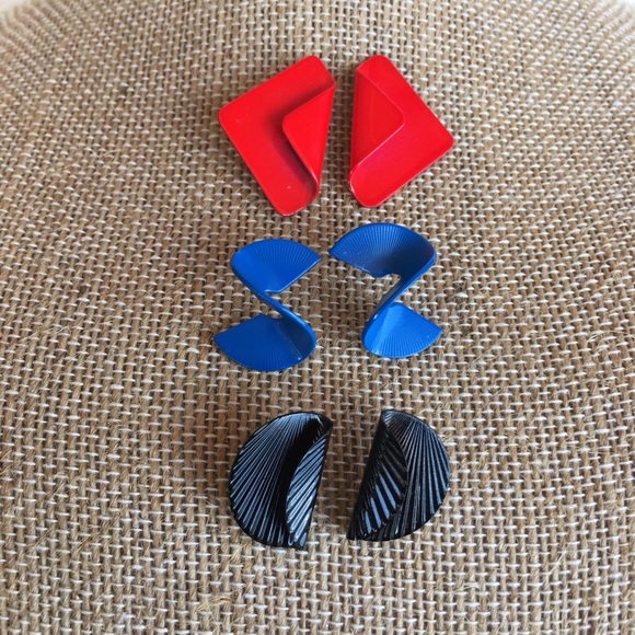 Jewelry - Set of 3 Vintage Shape Earrings